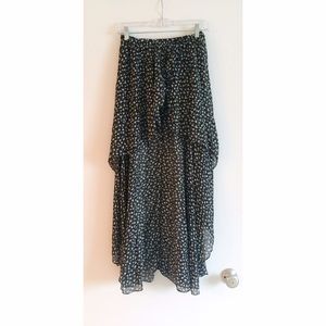 ❌SOLD❌Brandy Melville Floral Hi-Lo Skirt