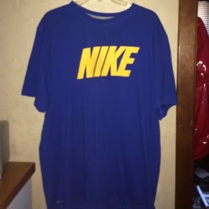 NIKE shirt
