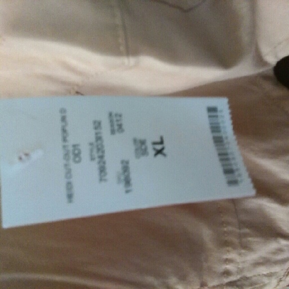 **SOLD** New bebe Ruffle - Picture 2 of 4