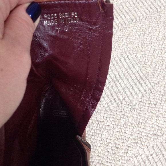 SOLD!!!🤑🎉HP🎉11.1.20🎉Mid calf leather boots👢 - Picture 4 of 8