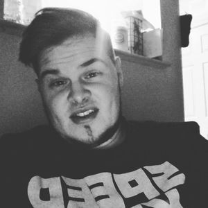 Meet your Posher, Chase