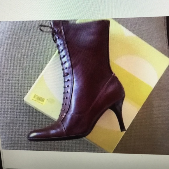 Franco Sarto ankle boots isadora 6.5 New with Box