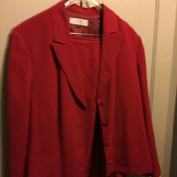 Women's dress suit