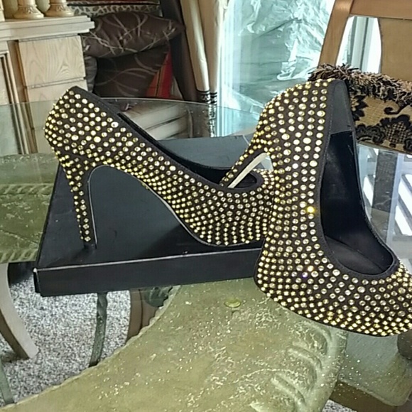 BeBe platform shoes 6/12