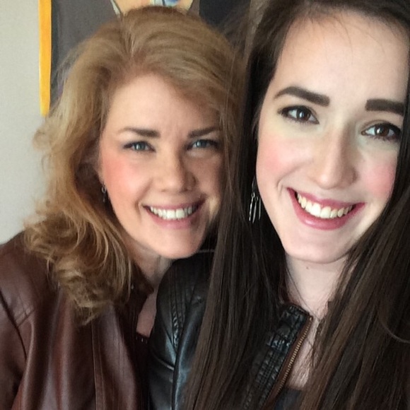 Meet your Posher, Miranda - Picture 3 of 4