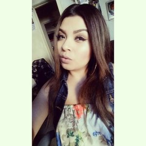 Meet your Posher, Cynthia