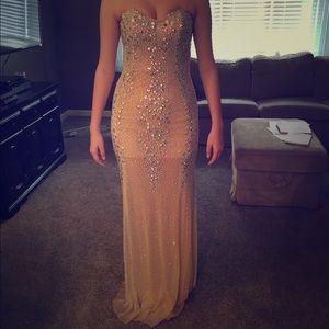 size 2 Blush prom dress