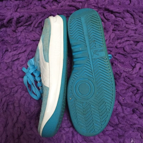 Teal Puma Slip On Sneakers - Picture 4 of 4