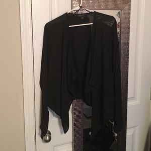 black open front blazer.