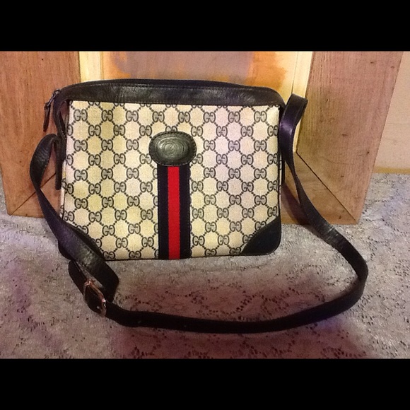 Vintage Gucci  crosbody purse