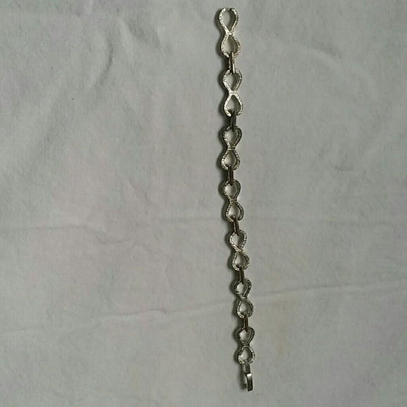 Infinity bracelet - Picture 3 of 4