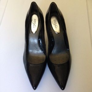 ❌SOLD❌ Alfani Step n flex black pumps
