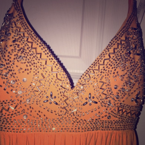 🆕🎬 Prom Dress Size 4 Tangerine