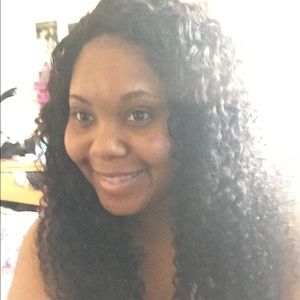 Meet your Posher, Nicole