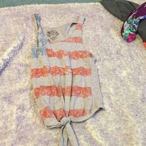 No sleeve cute shirt