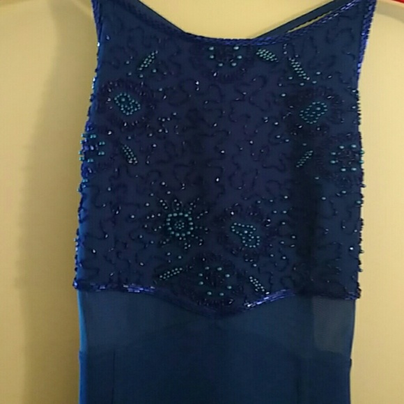 Dress, long, sexy, sz 2 - Picture 2 of 4