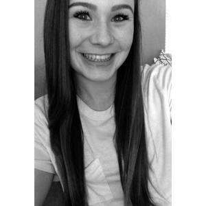 Meet your Posher, Alyssa kay