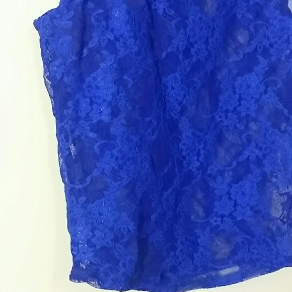 Top - Picture 2 of 4