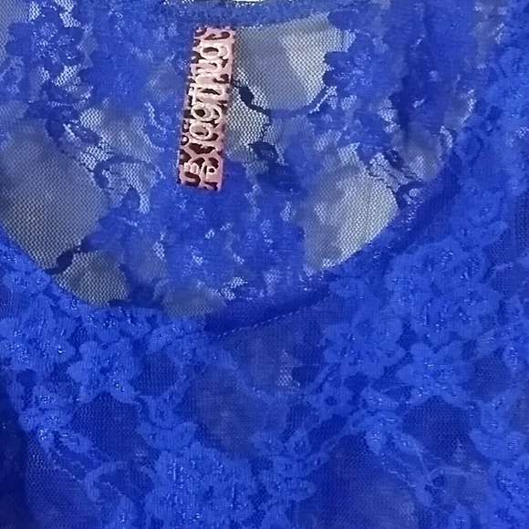 Top - Picture 3 of 4