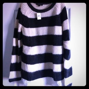 Stripped Sweater Blouse