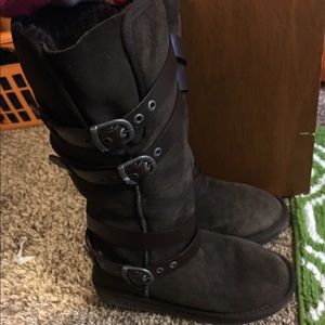 EMU biker boots!