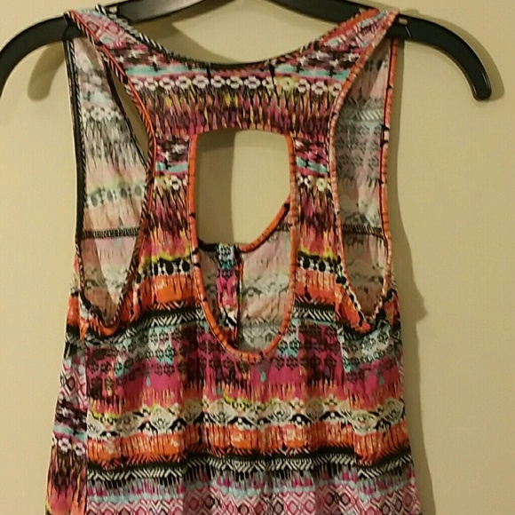 Patterned Top - Picture 3 of 3