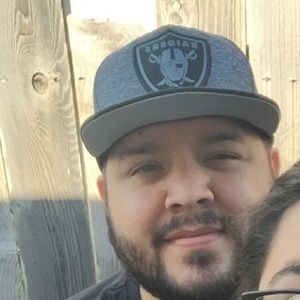 Meet your Posher, Carlos