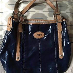 TOD'S iconic tote, blue patent leather