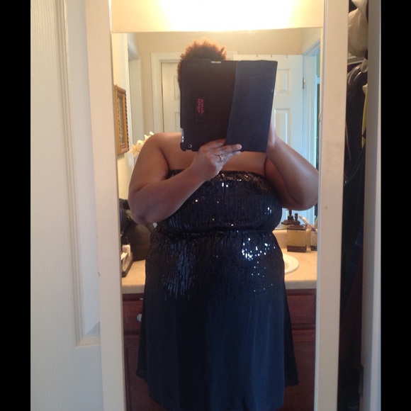 Lane Bryant Dresses & Skirts - NWOT Lane Bryant Black Sequin Dress Strapless