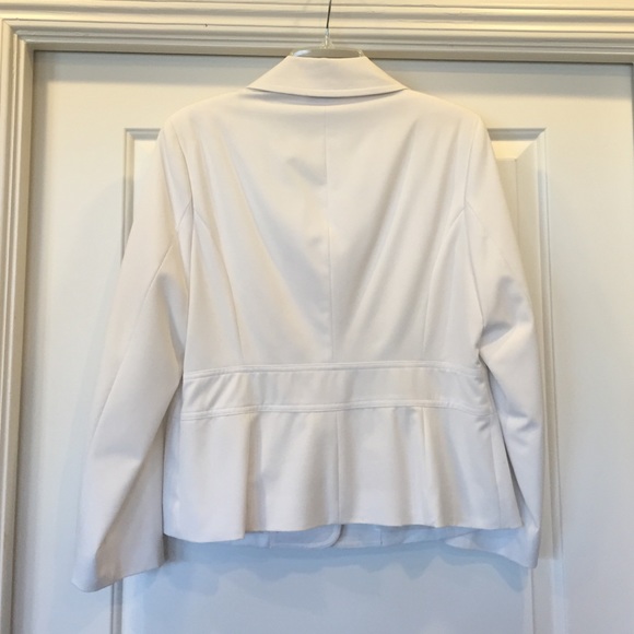 White double button suit jacket - Picture 2 of 2
