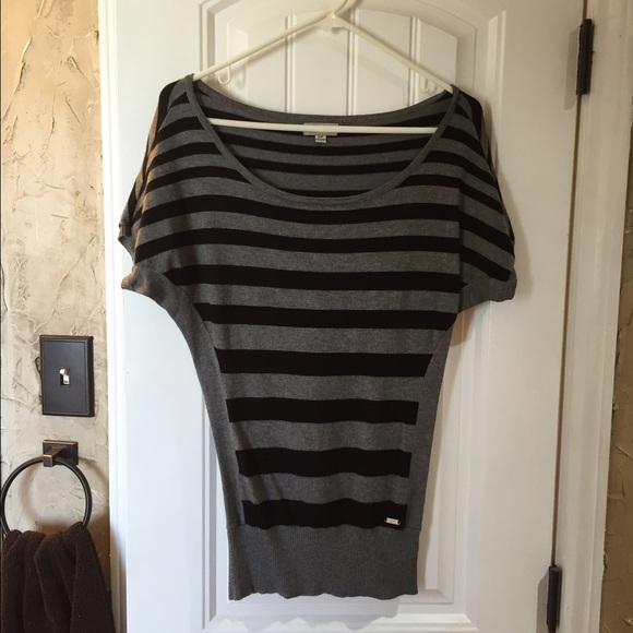 Guess short sleeve sweater