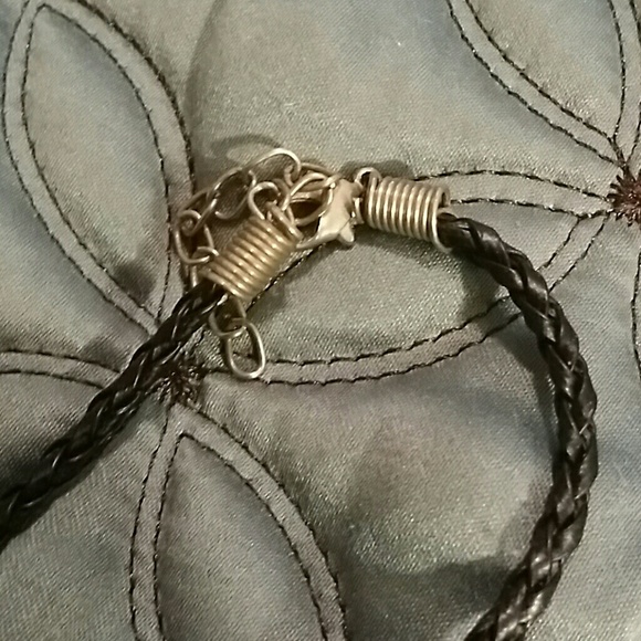 Basic Necklace - Picture 3 of 3
