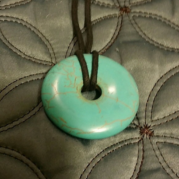 Basic Necklace - Picture 2 of 2