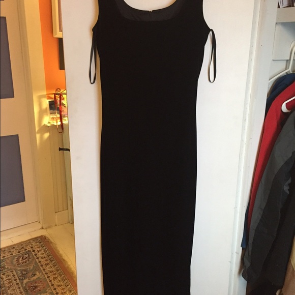 Black velvet party dress