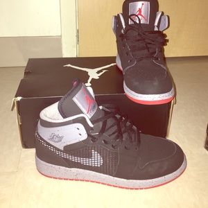 Air Jordan 1 8.5 in women