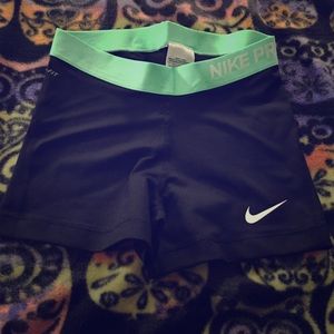 NWT Nike pro Spandex 2" shorts