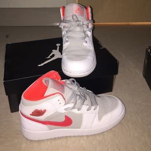 Air Jordan 1 8.5 in women