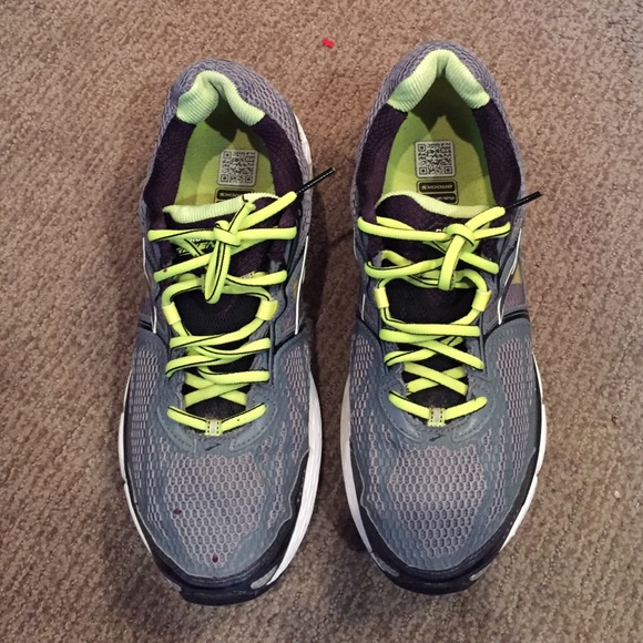 Men's Brooks Running Shoes