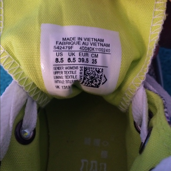 Scale Patterned Converse - Picture 4 of 4