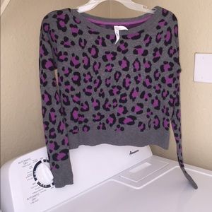 Leopard print cropped sweater