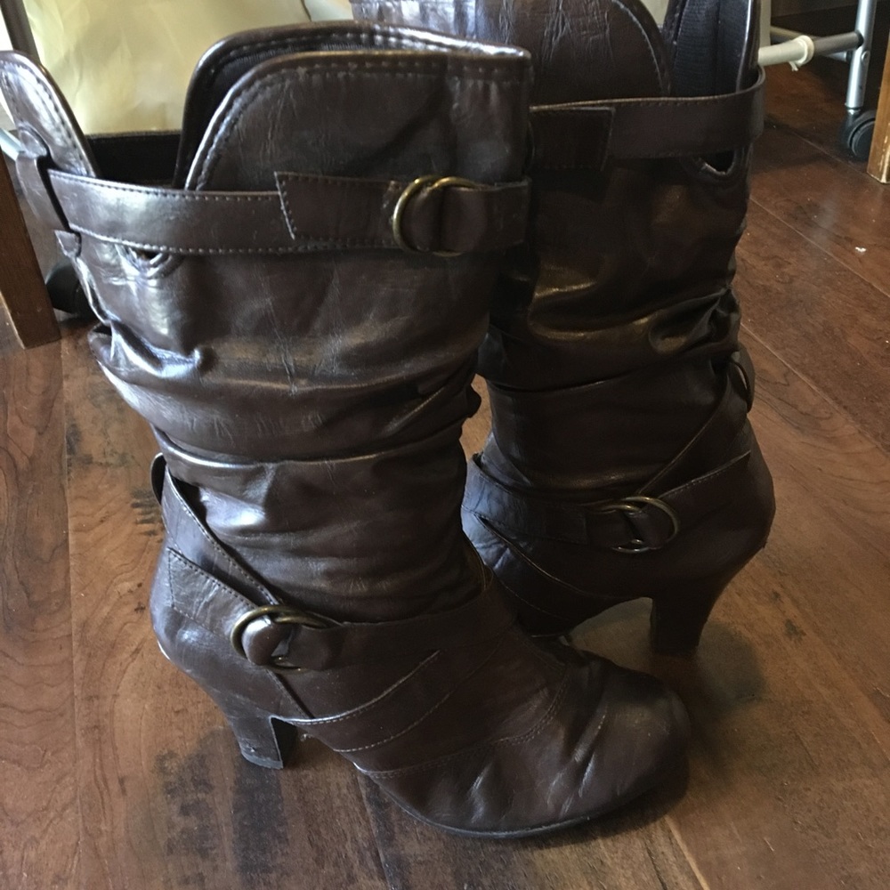 Brown heeled Boots