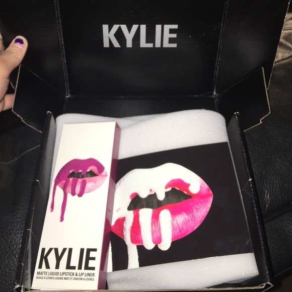 Kylie Jenner lip kit 👄