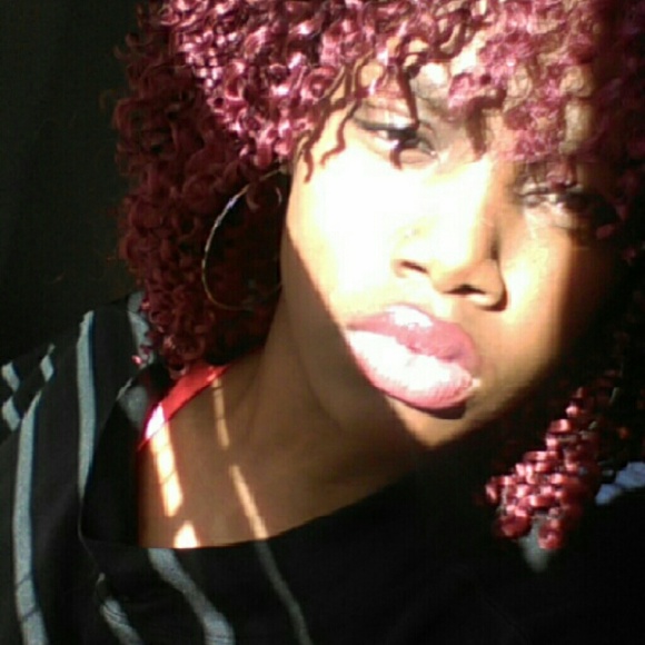 Meet your Posher, Marishca