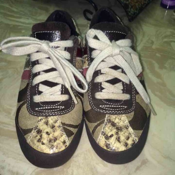 Worn one time great condtion for how old they are - Picture 1 of 3
