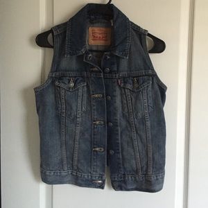 Levis vest