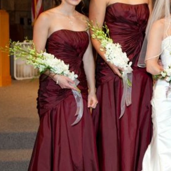 Multiple sizes available! Formal gown - Picture 4 of 4