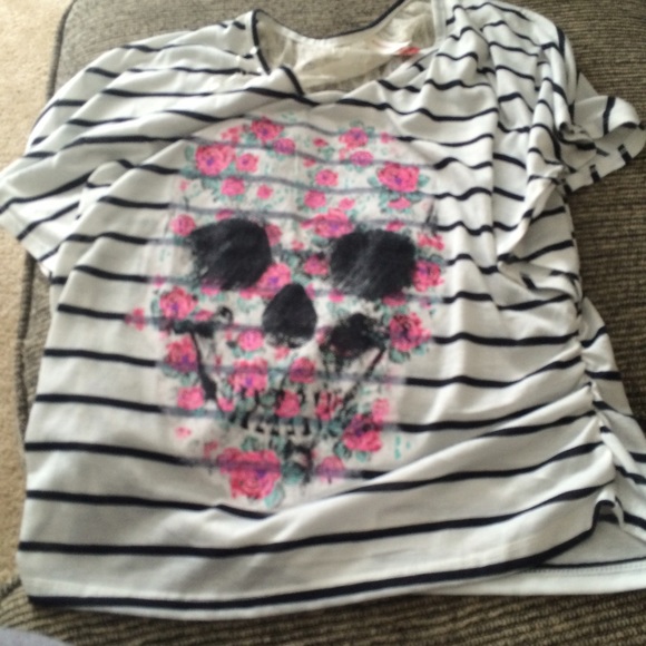 Skull shirts