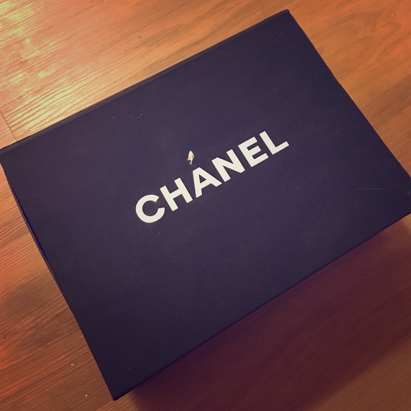 Chanel box