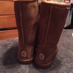 Bear paw NEVER WORN