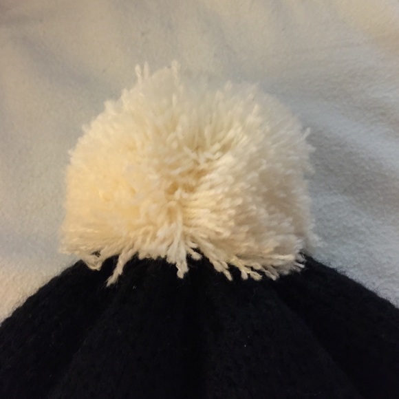 Love hat - Picture 2 of 2
